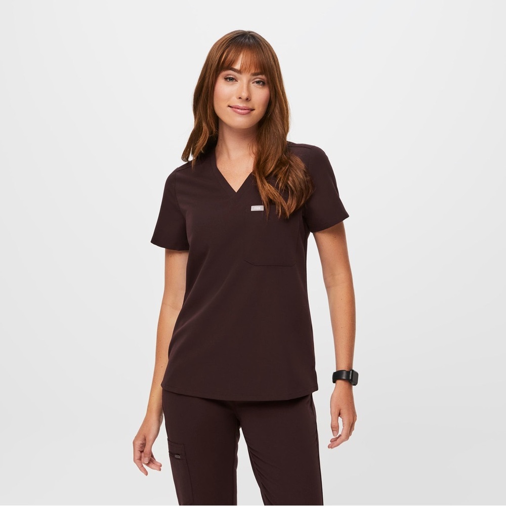 LIMITED EDITION ESPRESSO FIGS SCRUBS SET BARELY USED